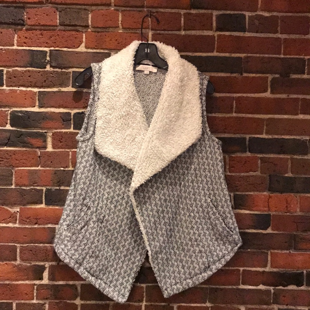 Sweater vest